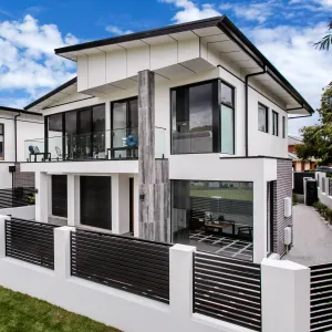 hires.4832-RWA-Dernancourt-56Nioka-2p